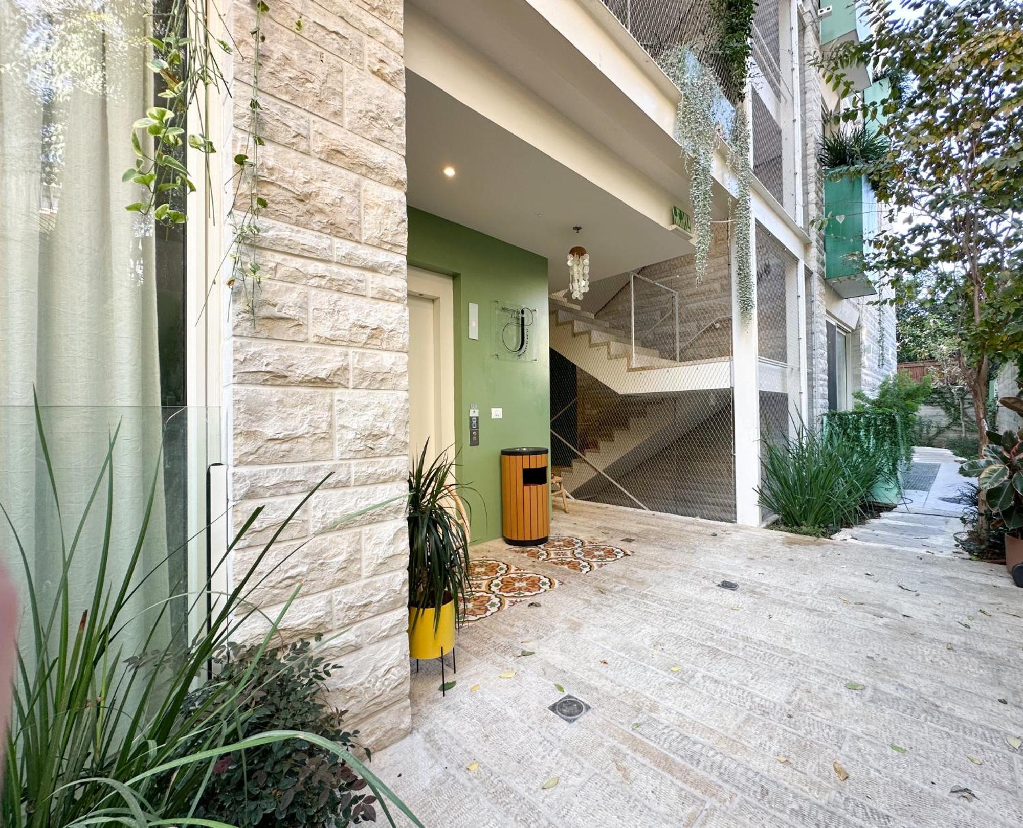 The J - Luxury Apartments By Localz เยรูซาเลม ภายนอก รูปภาพ